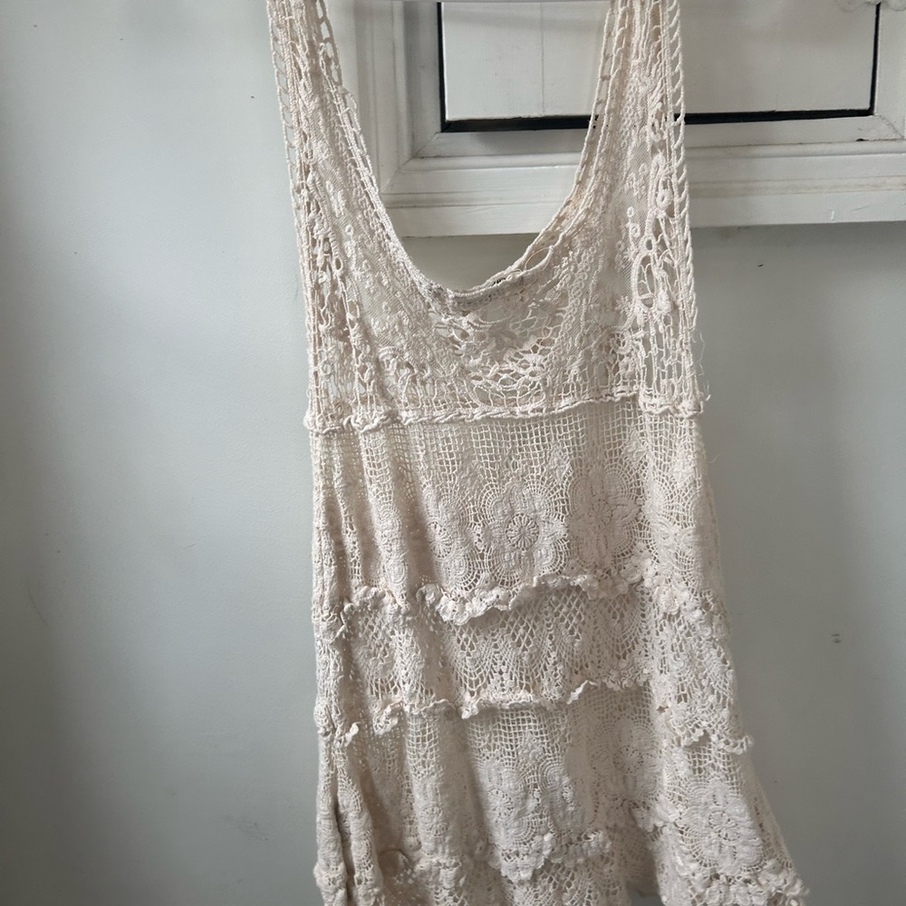 Lace and mesh sleeveless tunic